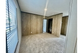LOT 17 - 10
